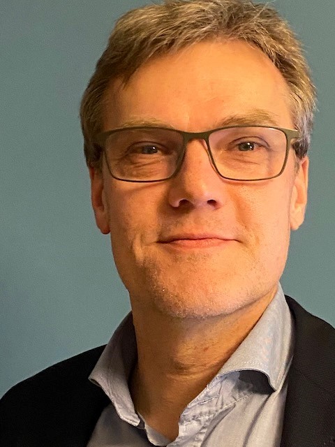 Drs. T. van Elzakker, member of the Supervisory Board