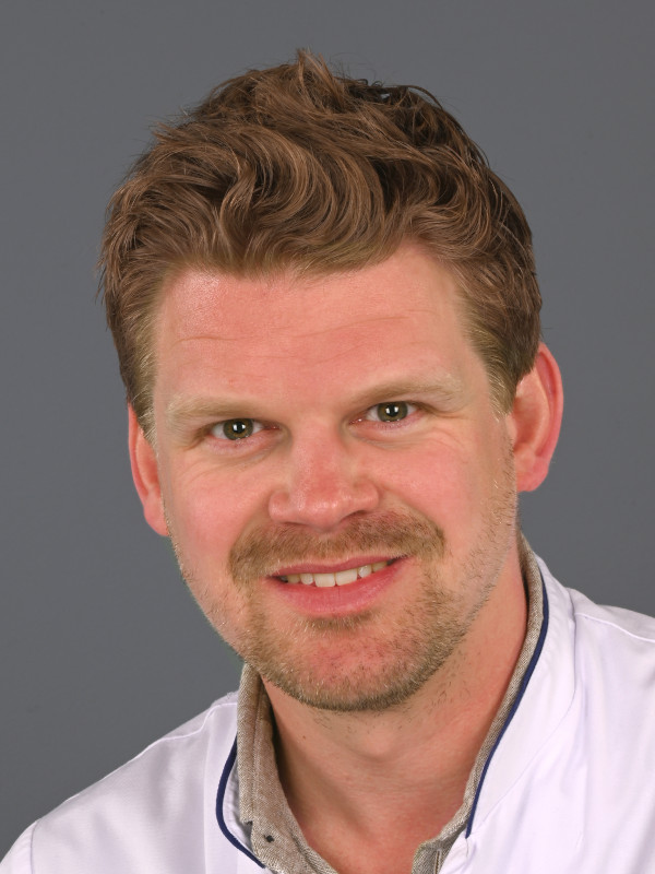 Dr. Schreurs