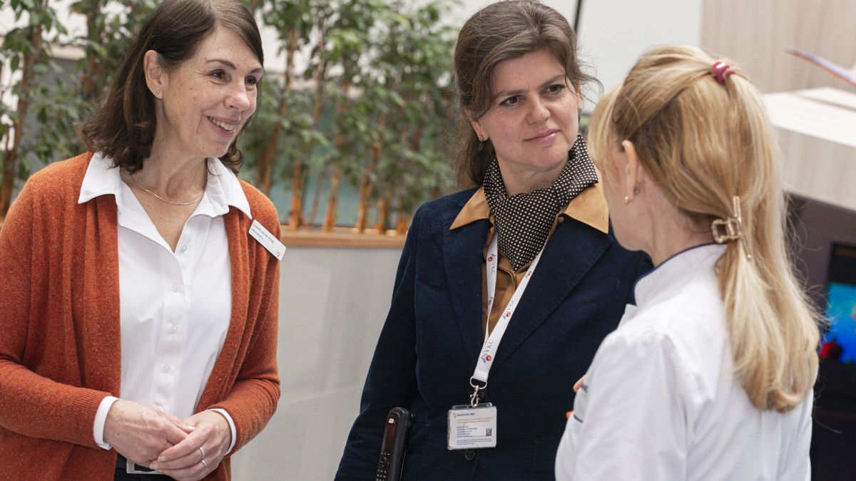 Liesbeth van der Ploeg in gesprek met Irene Körver-Keularts en Estela Rubio Gozalbo