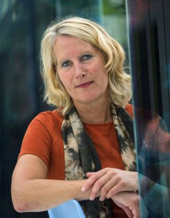Dr. Reinhilde Melles