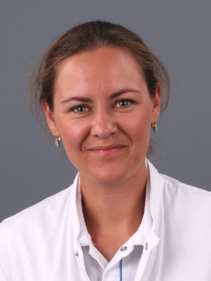 Mw. T. van Dooren 