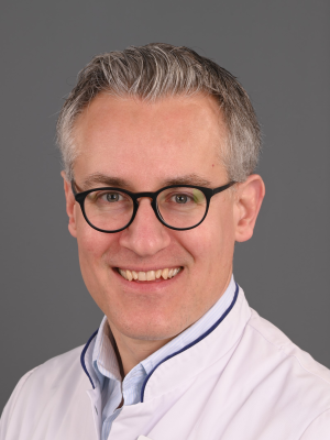 Dr. C. Knackstedt